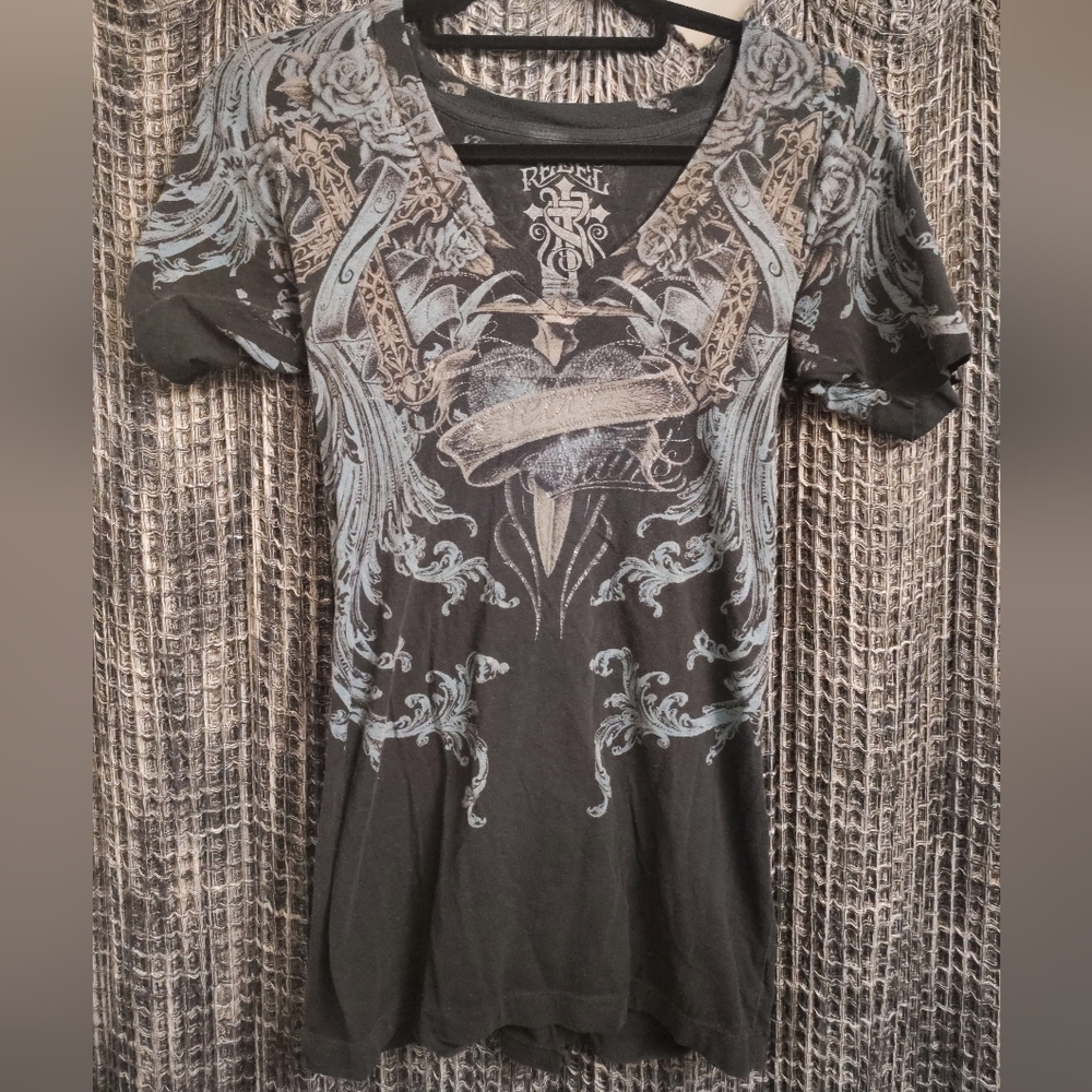 Rebel Saints Graphic Lace-Up Back V-Neck Top Medium